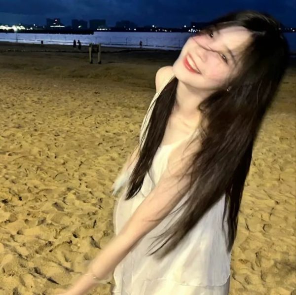 冬日暖阳氛围感美女｜天台治愈时光