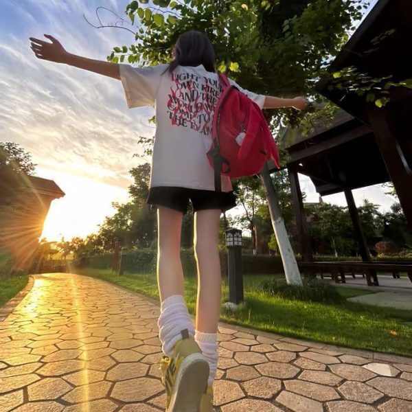 盛夏氛围感美女｜江边治愈时光