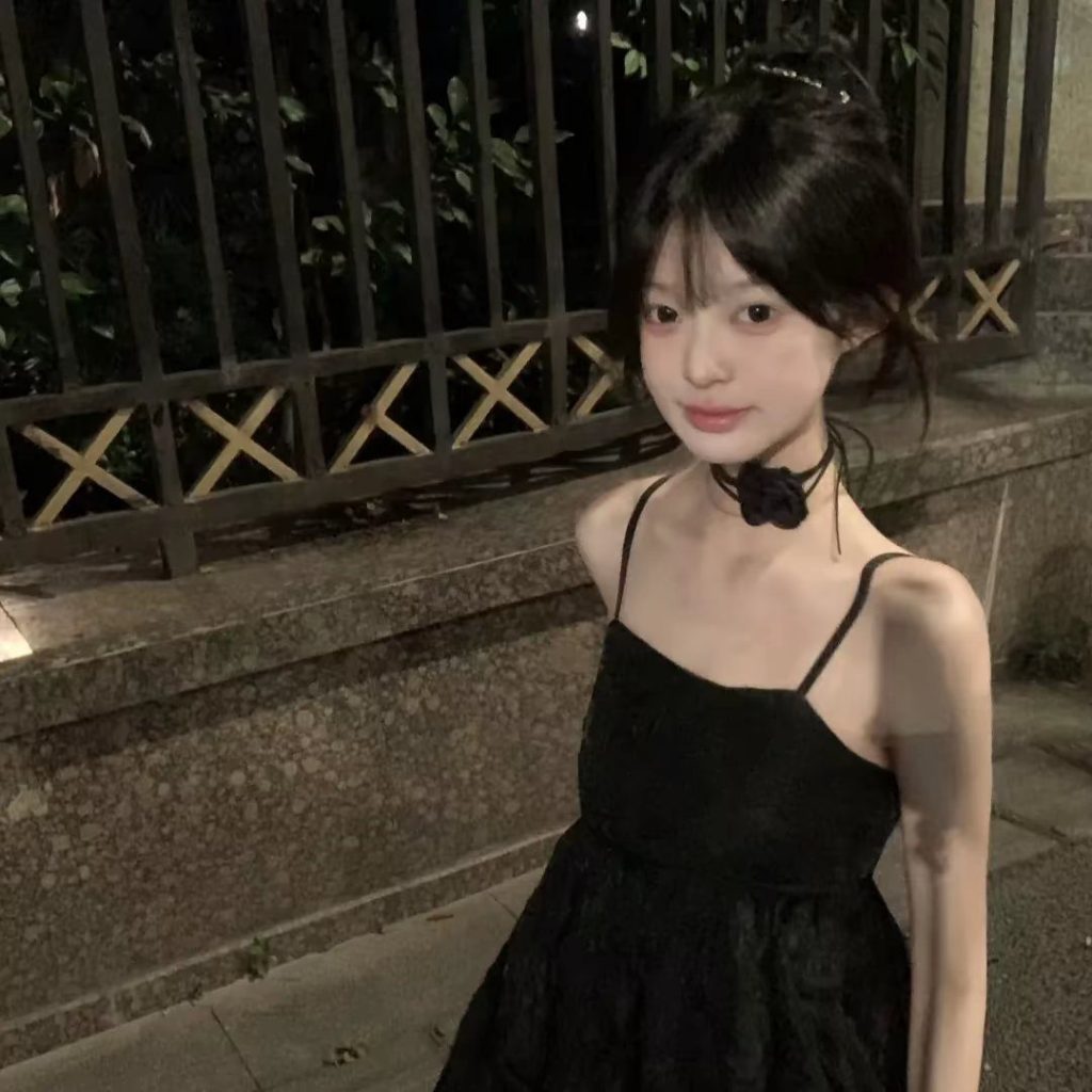 氛围感美女｜公园里的法式时光