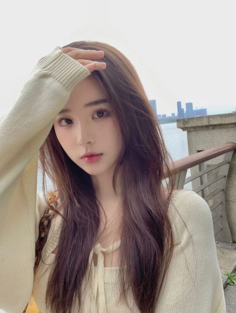 温柔系夏末自拍 | 原图直出记录今日份快乐